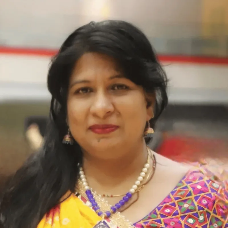 Kirti Sinha, Indian American folk art painter, art teacher, and Resident Artist at Artly World.